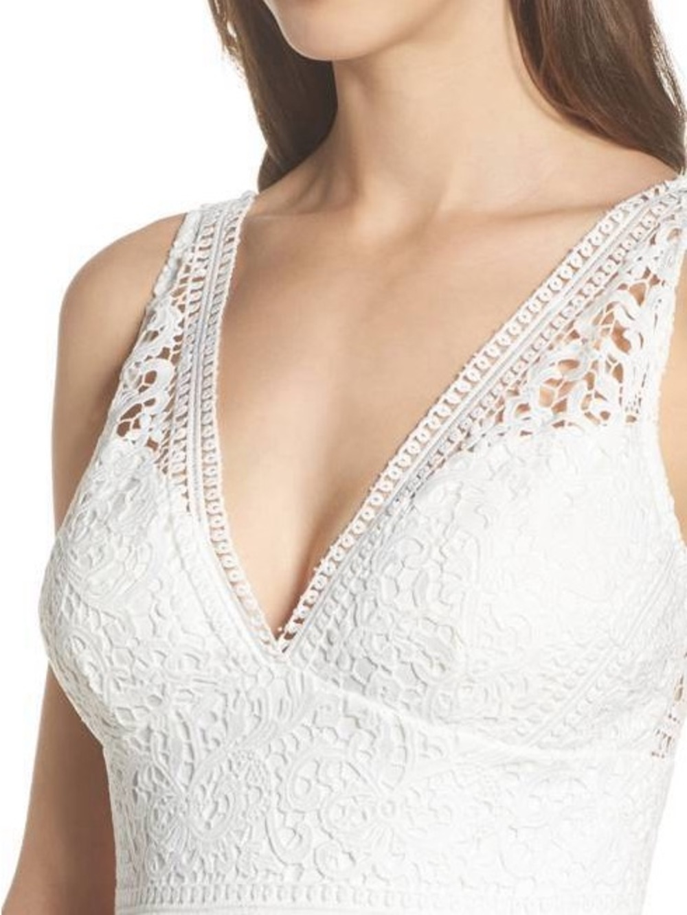 Adrianna Papell White Lace V-Neck Wedding Dress